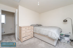 Bedroom- click for photo gallery